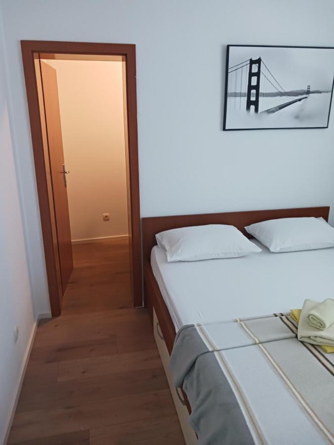 Apartmani Petra Primošten Exteriér fotografie